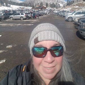 Meet your Posher, Desiree